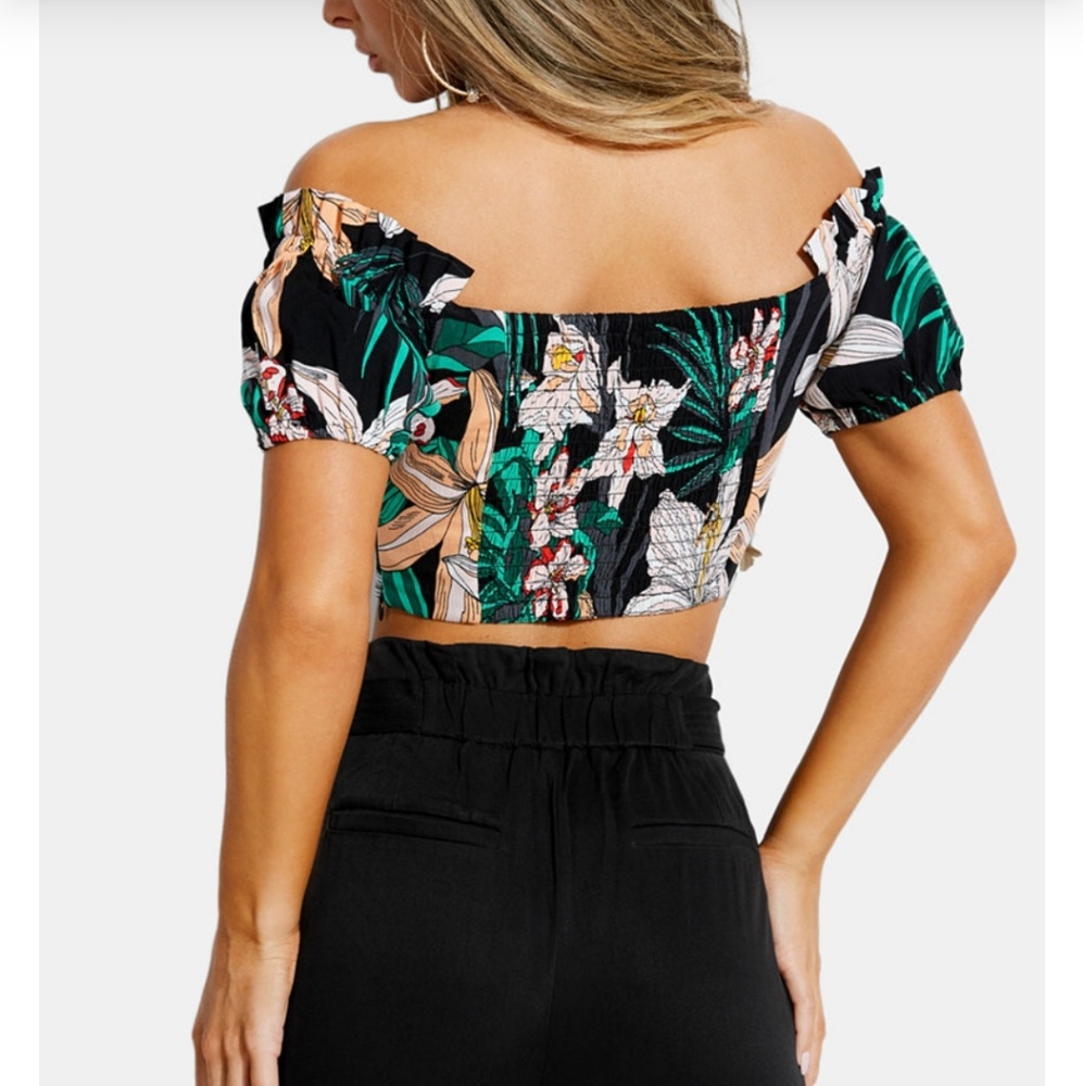 Guess - Picture 2 of 3
